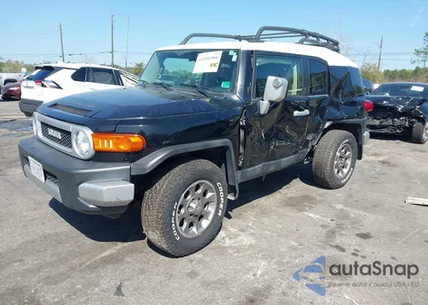 2013 Toyota Fj Cruiser z USA, uszkodzony, nr VIN JTEBU4BF8DK169016